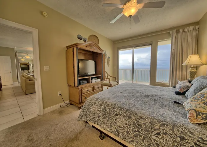 Luxurious High-Rise Condo With Direct Beach Access & Beachside Pool - Unit 2105