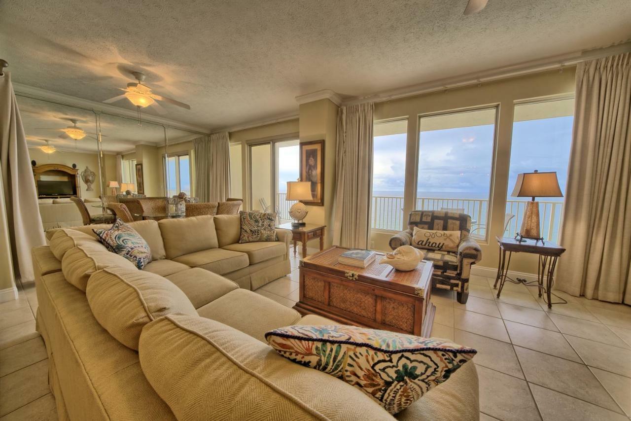 Luxurious High-rise With Direct Access & Beachside Pool - Unit 2105