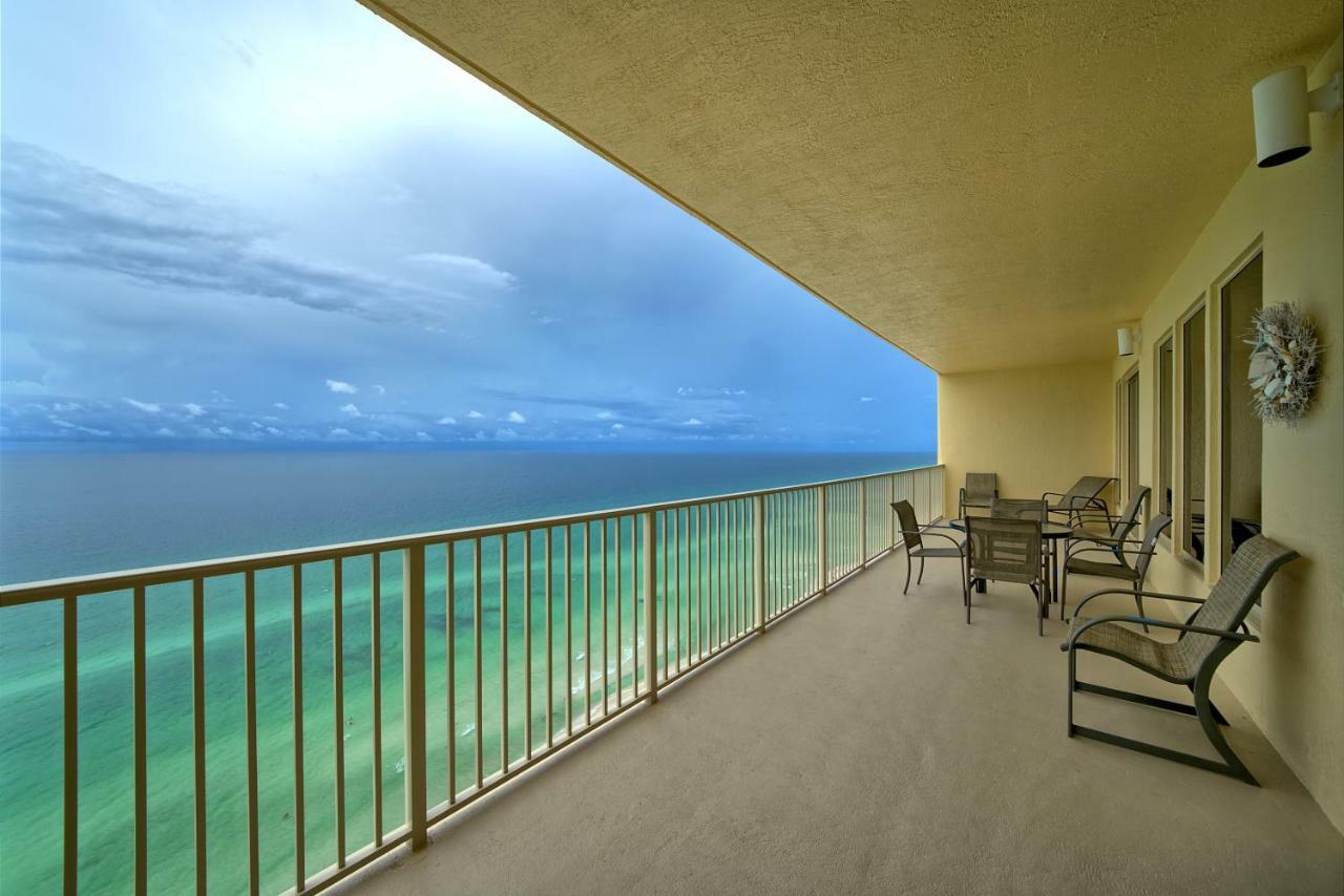 Luxurious High-rise With Direct Access & Beachside Pool - Unit 2105