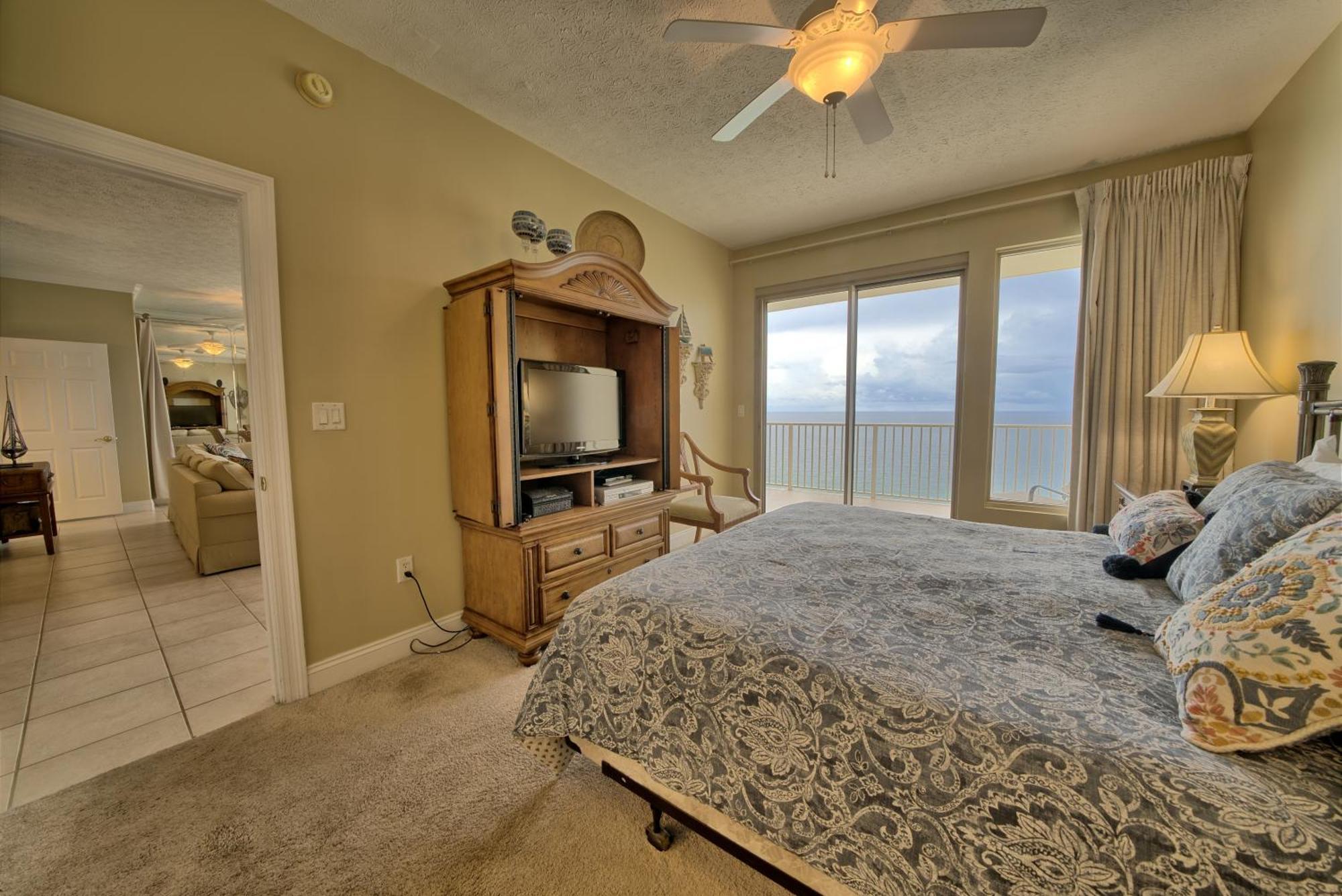 Luxurious High-rise With Direct Access & Beachside Pool - Unit 2105 Apartment Panama City Beach